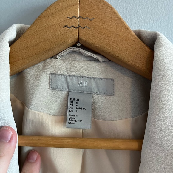 Cream H&M blazer - Picture 3 of 5